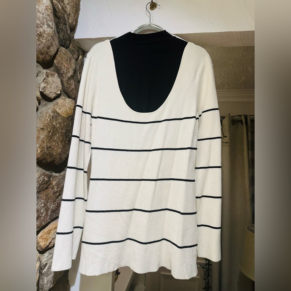 H&M edition lux Cream and Black Striped Sweater. Very heavy. Size XL. - Picture 4 of 11